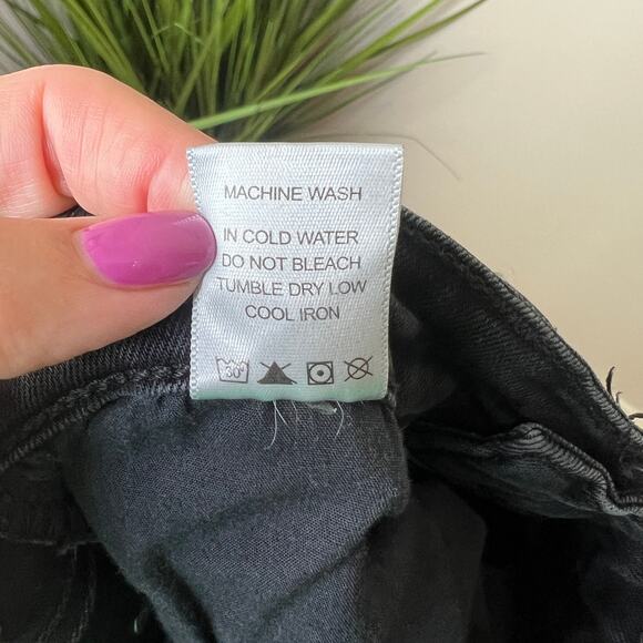 Judy Blue Boyfriend Fit Black Distressed Jeans Size 3/26 Style JB82161BK Stretch - Picture 11 of 15